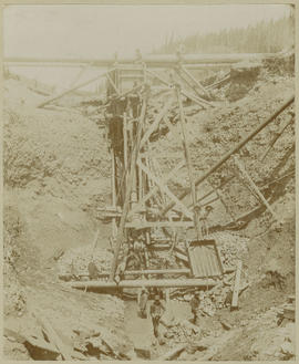 Evans hydraulic elevator system on the lower Swan River near Breckenridge