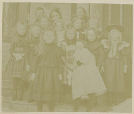 School children pose for a group portrait in Breckenridge